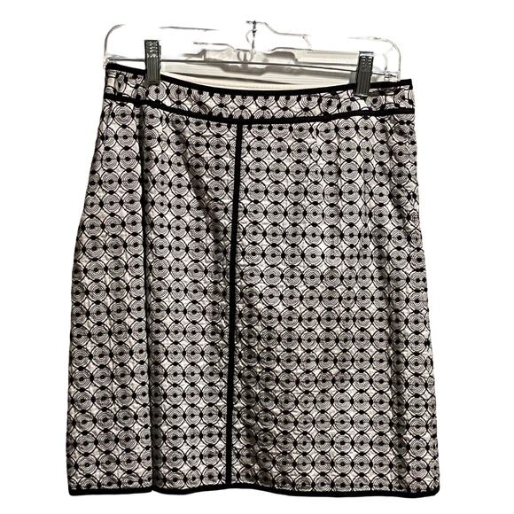 Talbots Dresses & Skirts - Talbots Skirt Womens Size 8P White Black Geometric Pattern